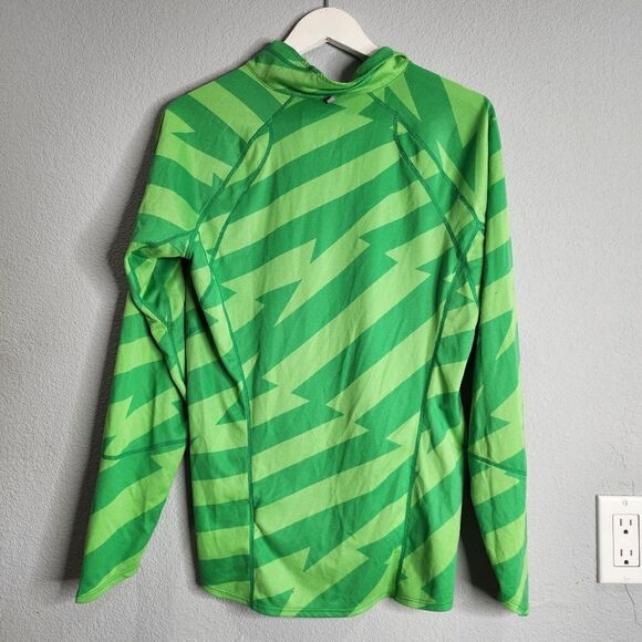 Nike Dry fit pullover womens sweatshirt. - Picture 2 of 5